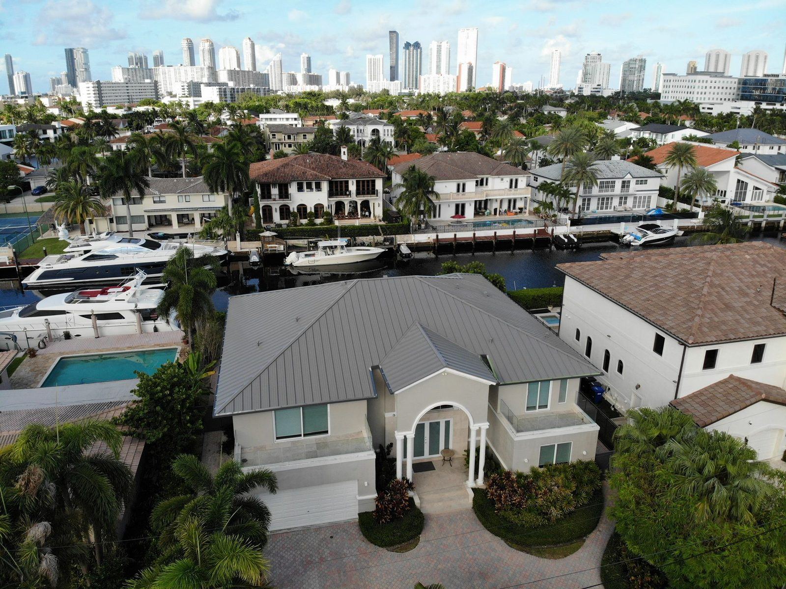 Metal roofs by Proper Roofing