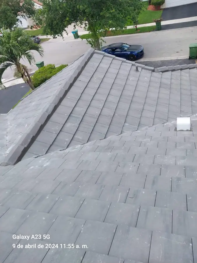 Saxony 900 Slate with black antique in Weston